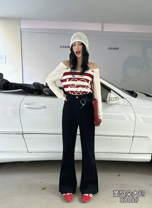 Slight Flare Jeans - 8305